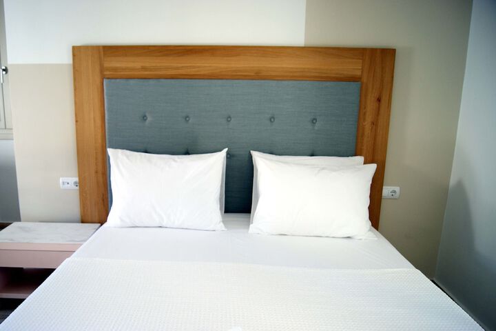 Room 28 of 62
