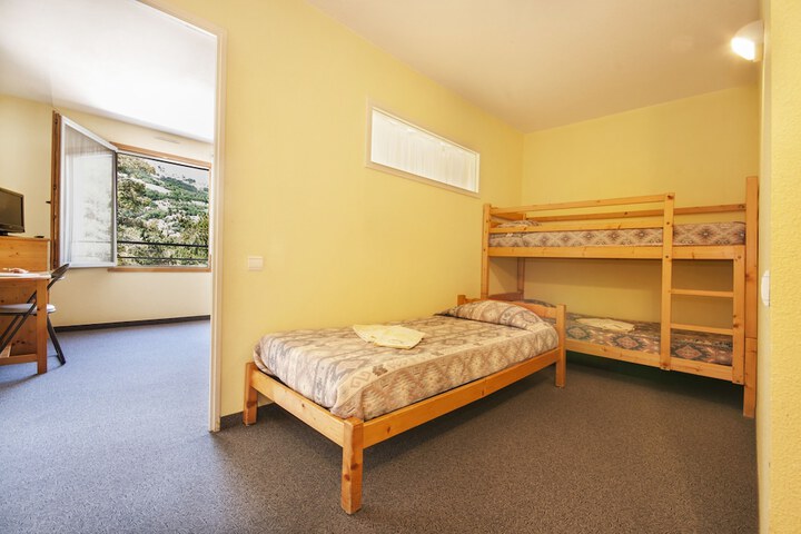 Room 10 of 44