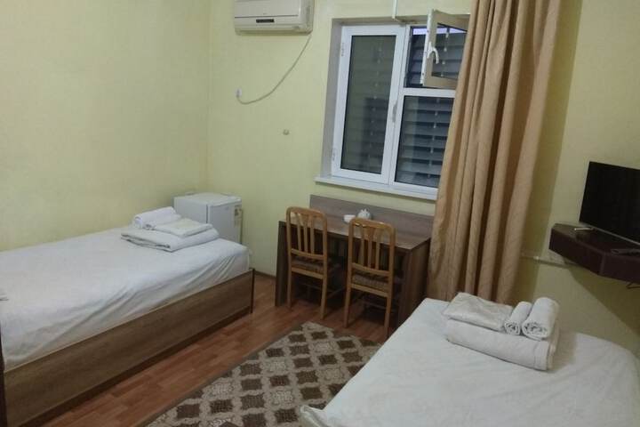 Room 15 of 28