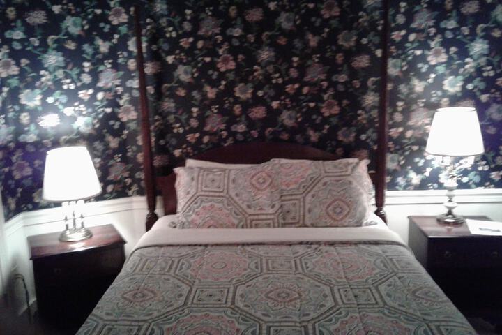 Room 23 of 42