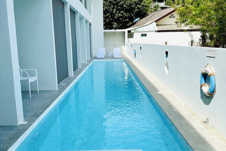 Pool 39 of 75