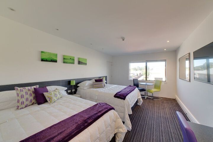 Room 20 of 118