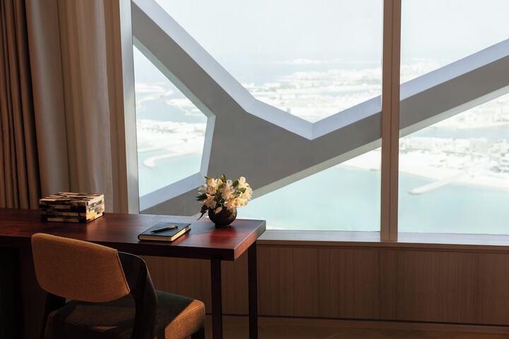 Room 20 of 208