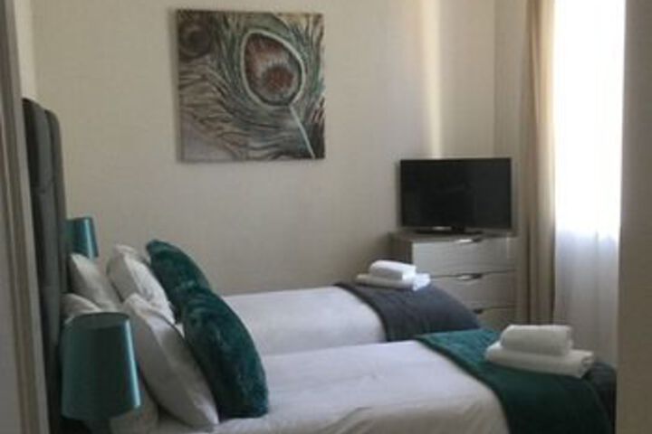 Room 7 of 17