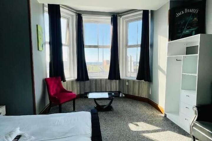 Room 7 of 49