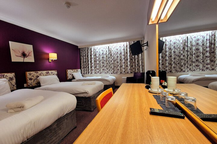Room 30 of 64