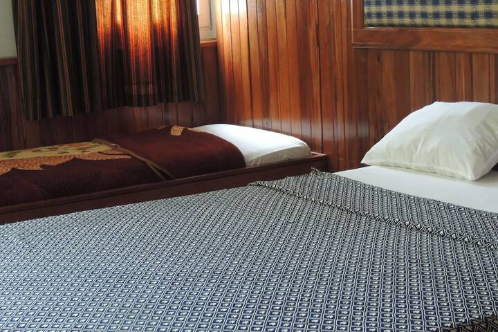 Room 6 of 35