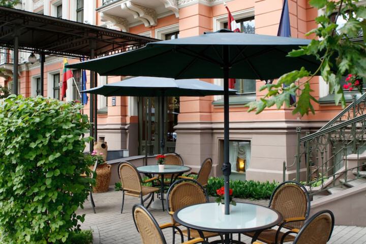 Terrace/Patio 41 of 103