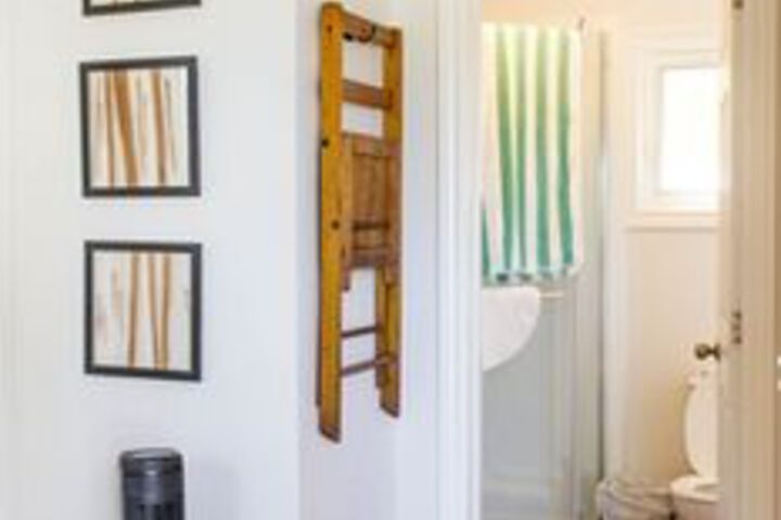 Room 3 of 21