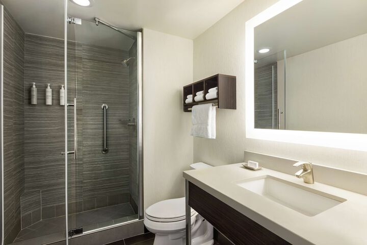 Bathroom shower