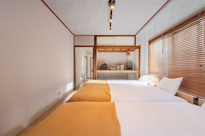 Room 28 of 80