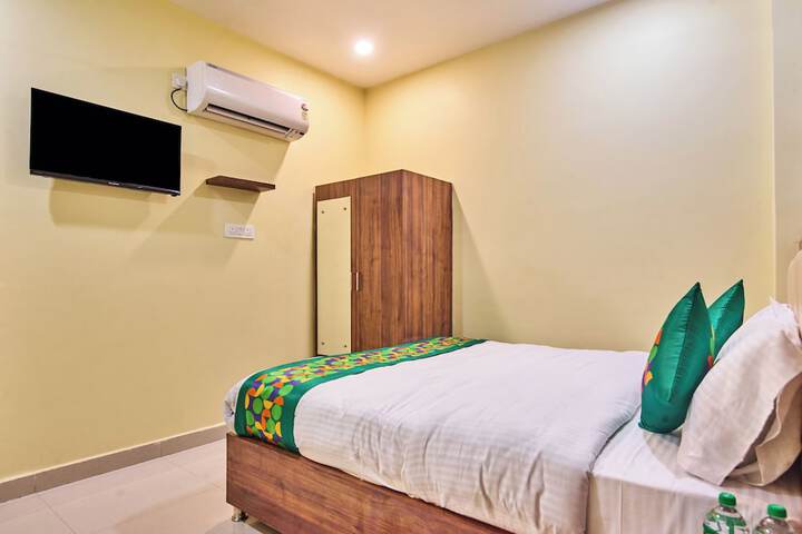 Room 6 of 31