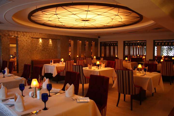 Dining 57 of 80