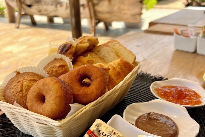 Breakfast/Coffee Service 81 of 113