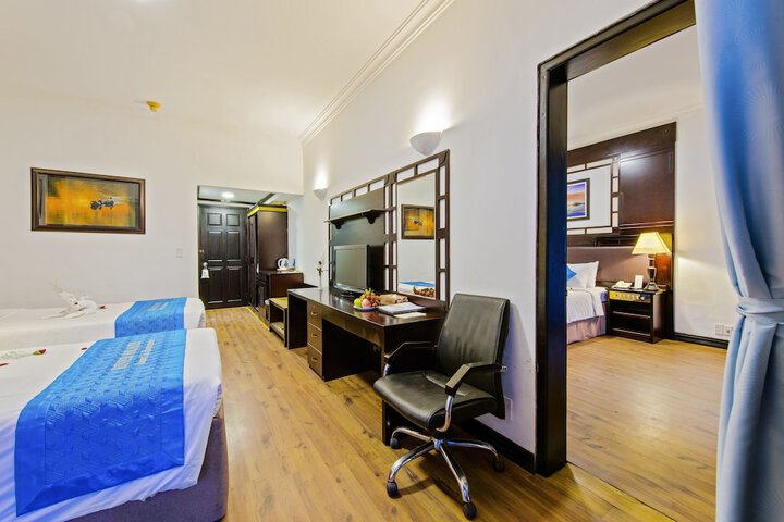 Room 13 of 162