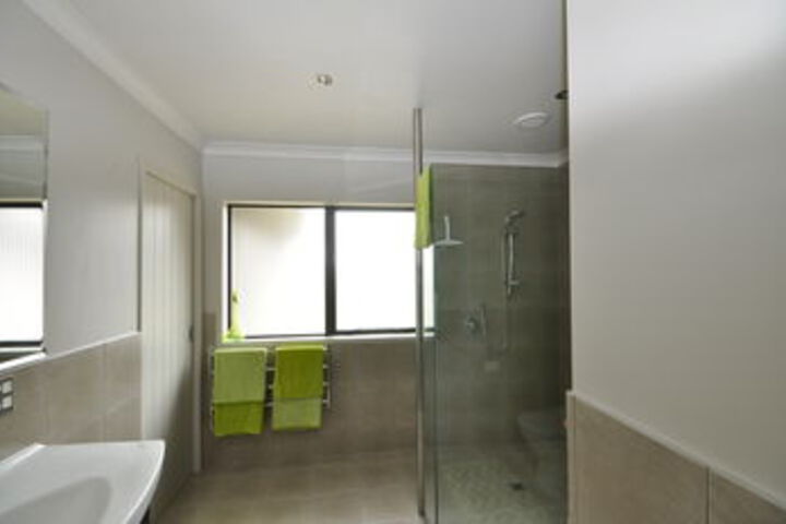Room 21 of 222