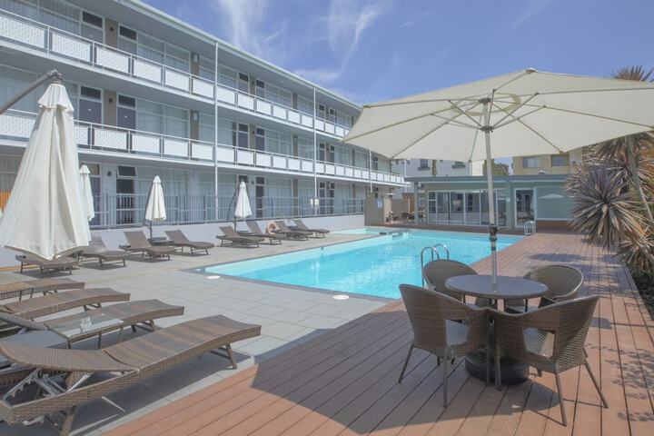Pools & Facilities