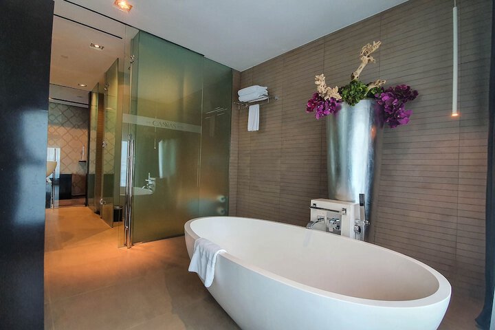 Bathroom Interior Photo