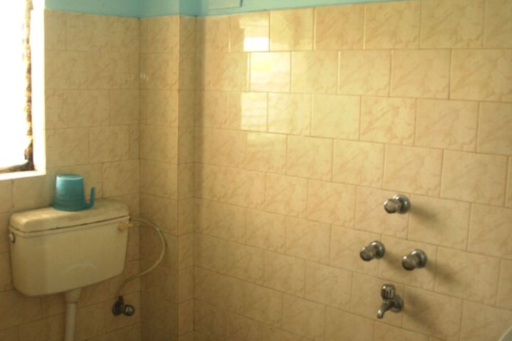 Room 14 of 65