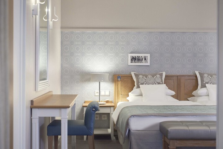 Room 15 of 110