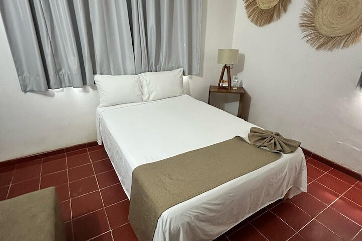 Room 8 of 26
