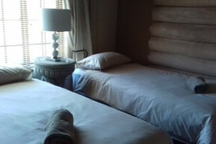Room 16 of 24