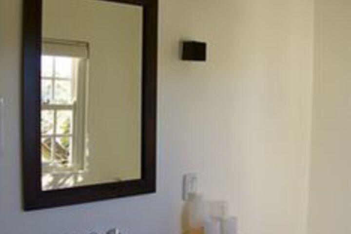 Room 2 of 67