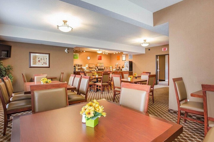 Breakfast/Coffee Service 37 of 44