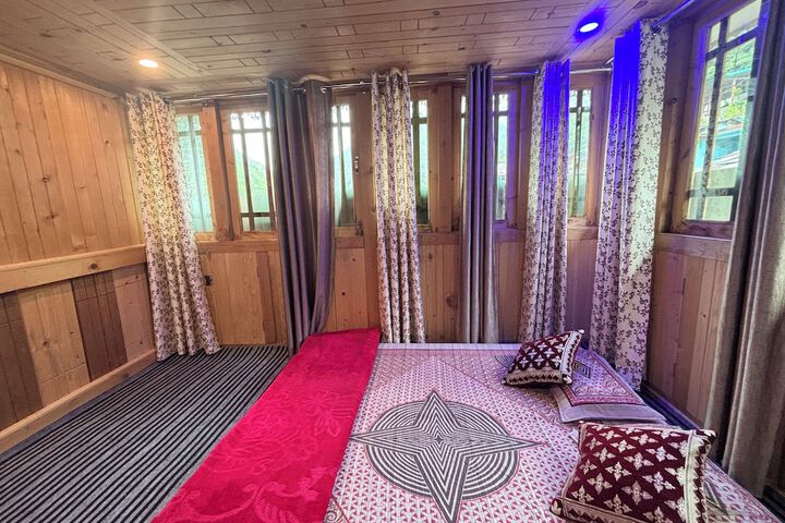 Room 23 of 27