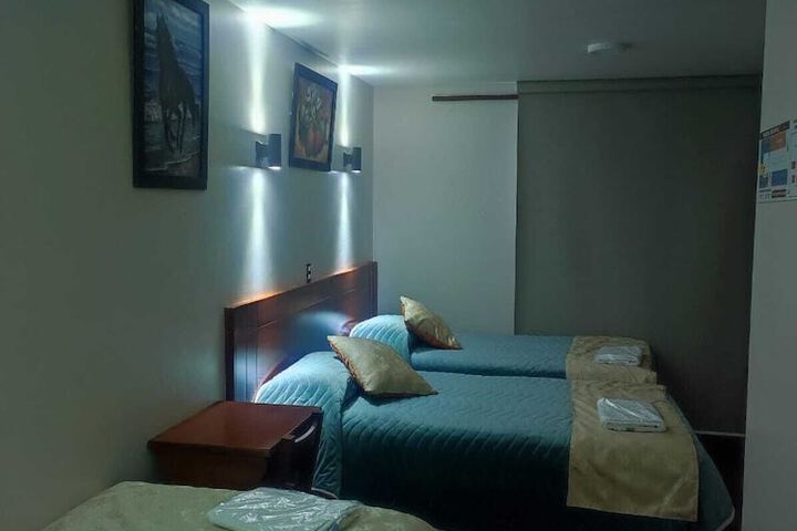 Room 27 of 86