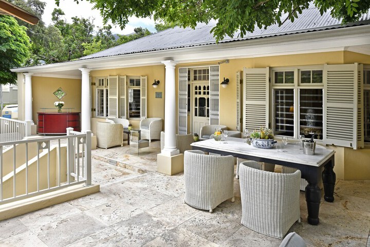 Sundeck 77 of 82