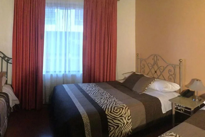Room 7 of 26