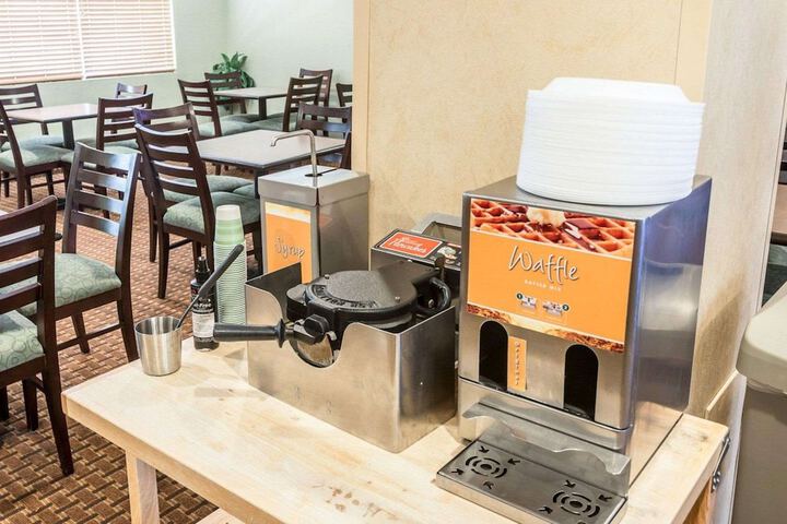 Breakfast/Coffee Service 55 of 60