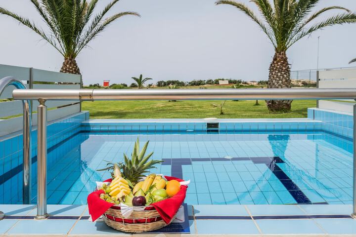 Pool 191 of 340