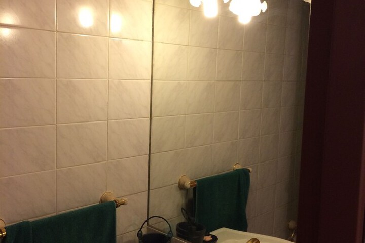 Room 9 of 9