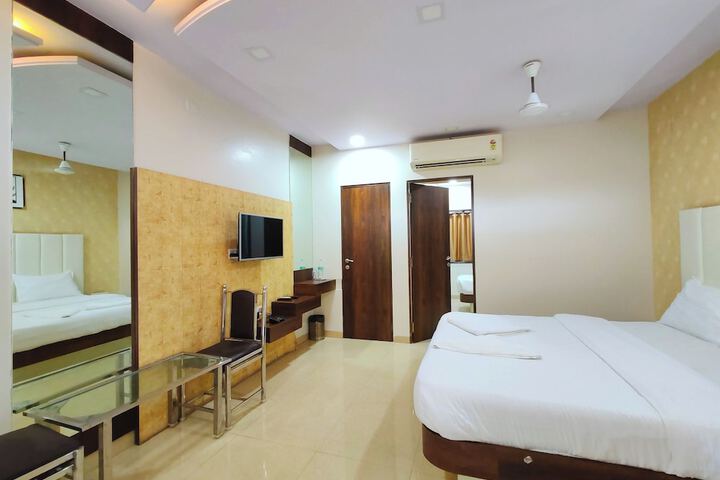 Room 15 of 22