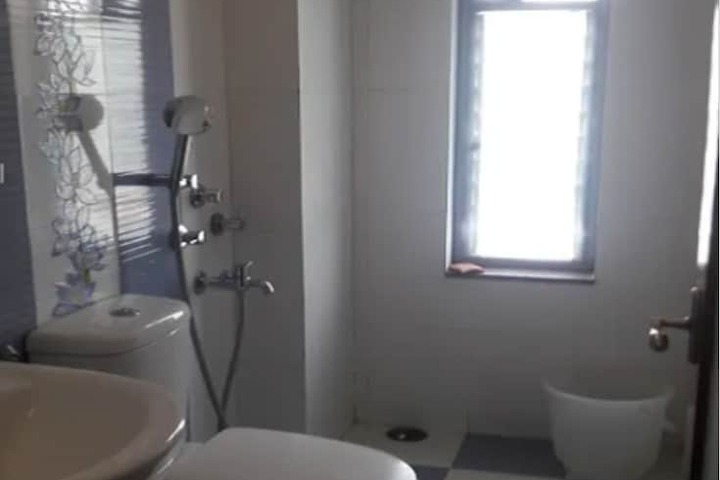 Room 20 of 23