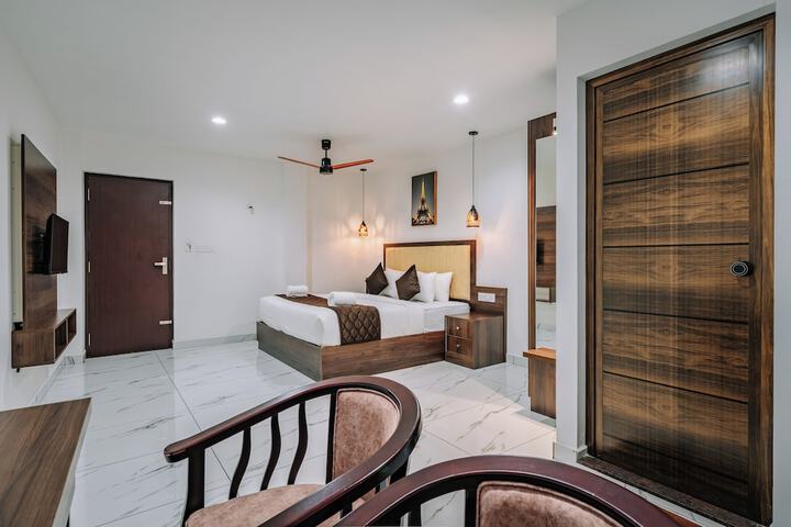 Room 3 of 41
