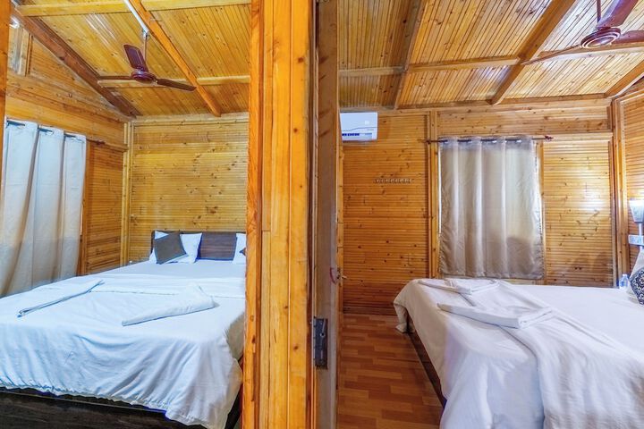 Room 27 of 132