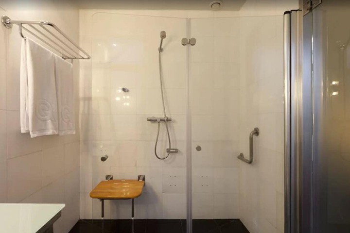 Room 39 of 61