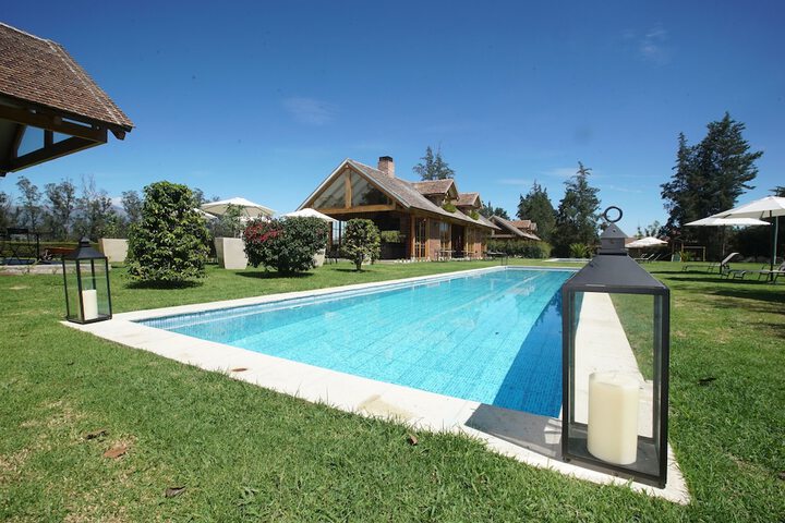 Pool Hotel