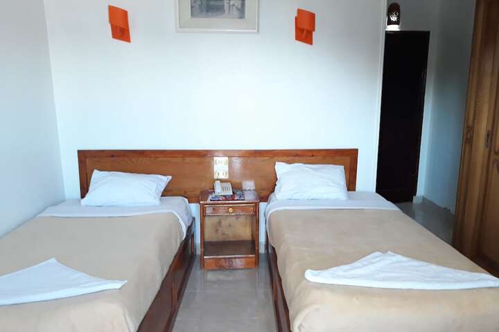 Room 13 of 85