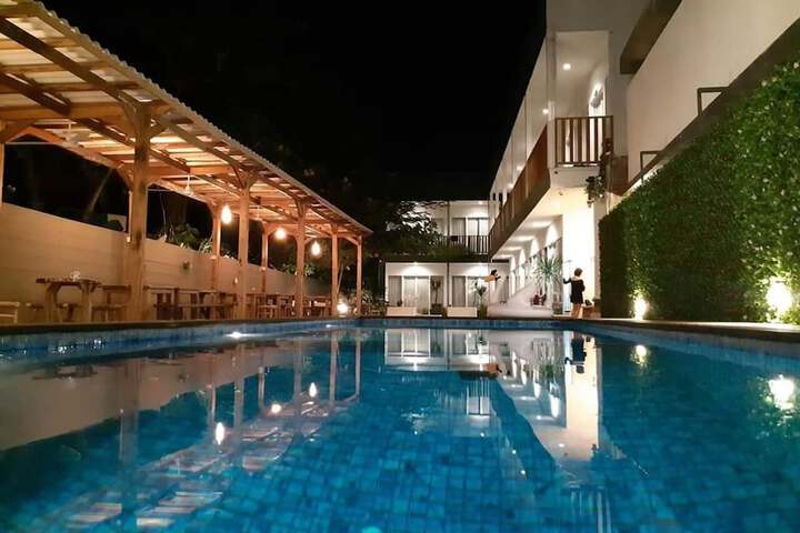 Pool 29 of 45