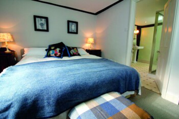 Room 18 of 23