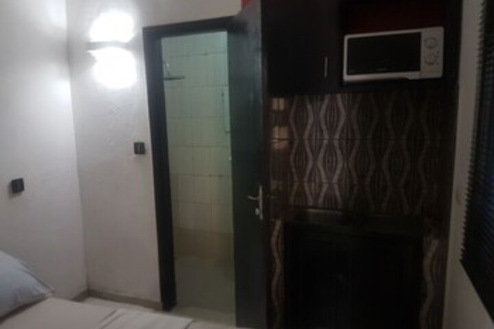 Room 15 of 40