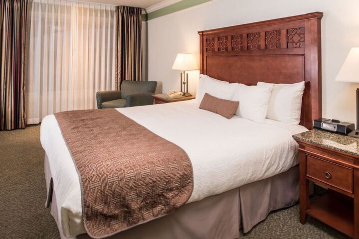Standard | King Bed (15 of 15)
