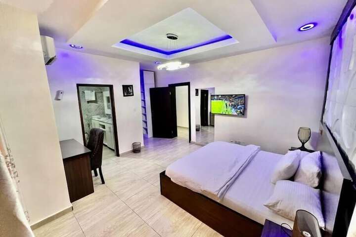 Room 5 of 31