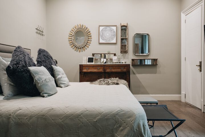 Room 28 of 110
