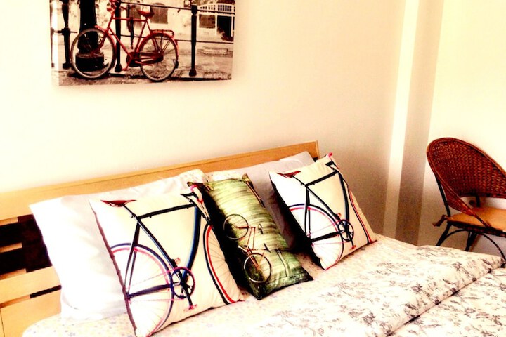 Room 12 of 39
