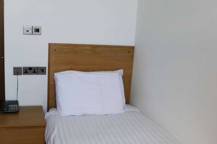Room 16 of 49